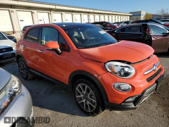 2018 FIAT 500X Trekking z VIN ZFBCFYCB6JP682871, wystawiony jako Copart lot #82798284 z przebiegiem 67 764 mil mil oraz Szkody całkowita. Historia ofert i sprzedaży dostępna na DreamBid. Obrazek 4.