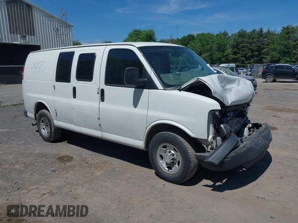 2014 Chevrolet Express Cargo Van with VIN 1GCWGFCA2E1210307, listed as a IAAI auction lot 39559260 with 213,814 mi miles. Bid and sale history available at carsss.com. Image 1.