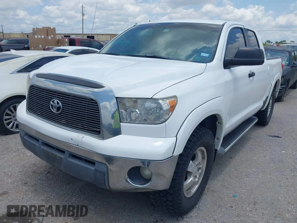 2008 Toyota Tundra z VIN 5TFRV54138X064884, wystawiony jako IAAI lot #42375615 z przebiegiem 230 661 mil mil oraz . Historia ofert i sprzedaży dostępna na DreamBid. Obrazek 18.