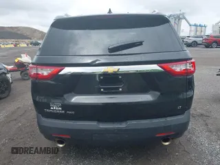 2018 Chevrolet Traverse LT Cloth z VIN 1GNEVGKWXJJ213302, wystawiony jako IAAI lot #42298743 z przebiegiem 138 282 mil mil oraz . Historia ofert i sprzedaży dostępna na DreamBid. Obrazek 16.