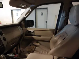 2012 Ford Expedition Limited с VIN 1FMJU2A58CEF01512, выставлен на аукционе IAAI как лот 41866654 с пробегом 182 813 миль миль и . История ставок и продаж доступна на DreamBid. Изображение 5.