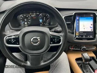 2018 Volvo XC90 Momentum with VIN YV4102CK8J1347520, listed as a Copart auction lot 84560434 with 149,035 mi miles and Clean Title. Bid and sale history available at carsss.com. Image 7.
