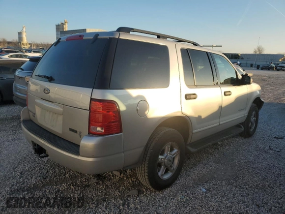 2004 Ford Explorer XLT z VIN 1FMZU73WX4ZA98942, wystawiony jako Copart lot #85046544 z przebiegiem 108 909 mil mil oraz Szkoda całkowita • Salvage title. Historia ofert i sprzedaży dostępna na DreamBid. Obrazek 3.