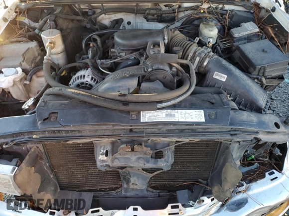 2001 Chevrolet Blazer LT with VIN 1GNCS13W712230189, listed as a Copart auction lot 84481784 with 106,405 mi miles and Salvage title. Bid and sale history available at DreamBid. Image 11.