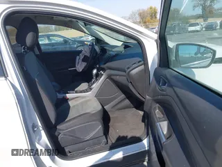 2014 Ford Escape SE with VIN 1FMCU0G99EUA71540, listed as a IAAI auction lot 40651416 with 230,849 mi miles. Bid and sale history available at carsss.com. Image 5.