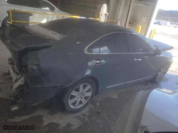 2007 Lexus ES 350 with VIN JTHBJ46G272065236, listed as a Copart auction lot 45703035 with 188,282 mi miles and Salvage Title. Bid and sale history available at carsss.com. Image 3.