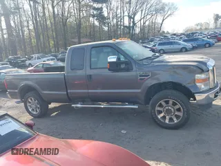 2008 Ford Super Duty F-250 SRW XL with VIN 1FTSX21518EC34074, listed as a IAAI auction lot 41899503 with 110,003 mi miles. Bid and sale history available at carsss.com. Image 13.