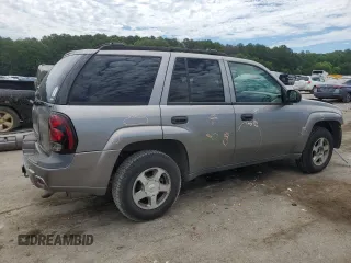 2006 Chevrolet TrailBlazer LS with VIN 1GNDS13S762115987, listed as a Copart auction lot 58475494 with 199,475 mi miles and Salvage Title. Bid and sale history available at DreamBid. Image 3.