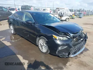 2016 Lexus ES 350 with VIN JTHBK1GG7G2226402, listed as a IAAI auction lot 41882783 with 98,150 mi miles. Bid and sale history available at carsss.com. Image 1.