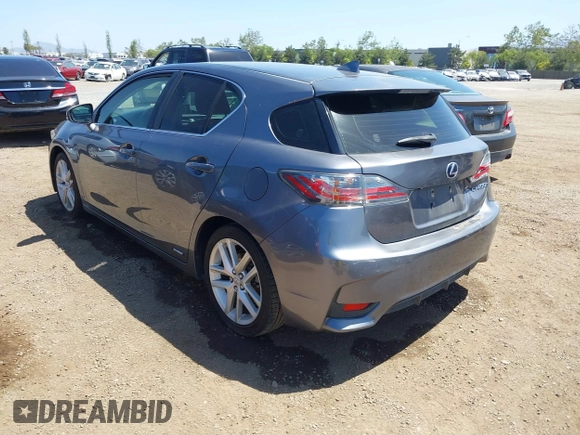 2014 Lexus CT 200h z VIN JTHKD5BH8E2190685, wystawiony jako IAAI lot #42235593 z przebiegiem 90 902 mil mil oraz . Historia ofert i sprzedaży dostępna na DreamBid. Obrazek 3.