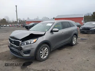 2016 Kia Sorento LX with VIN 5XYPGDA33GG145760, listed as a IAAI auction lot 41138936 with 156,010 mi miles. Bid and sale history available at carsss.com. Image 17.