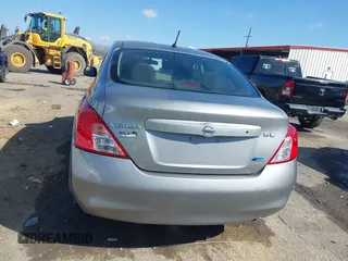 2012 Nissan Versa SL with VIN 3N1CN7AP6CL932748, listed as a IAAI auction lot 41532452 with 110,881 mi miles. Bid and sale history available at carsss.com. Image 17.