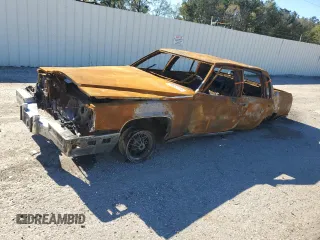 1990 Cadillac Brougham z VIN 1G6DW54Y6LR707412, wystawiony jako Copart lot #79862114 z przebiegiem Nie podano mil oraz Szkody całkowita. Historia ofert i sprzedaży dostępna na DreamBid. Obrazek 1.
