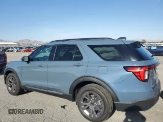 2025 Ford Explorer Active z VIN 1FMUK8DH7SGA39605, wystawiony jako Copart lot #51682145 z przebiegiem 305 mil mil oraz Szkoda całkowita • Salvage title. Historia ofert i sprzedaży dostępna na DreamBid. Obrazek 2.