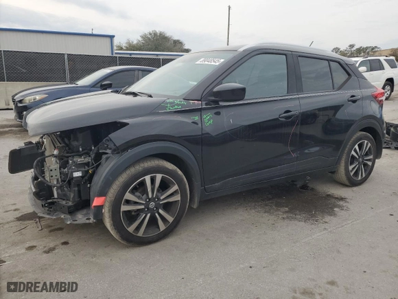 2019 Nissan Kicks SV with VIN 3N1CP5CU2KL517474, listed as a Copart auction lot 51701095 with 55,898 mi miles and Salvage Title. Bid and sale history available at carsss.com. Image 1.