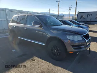 2010 Volkswagen Touareg VR6 with VIN WVGBF7A98AD001335, listed as a Copart auction lot 81735614 with 160,478 mi miles and Salvage Title. Bid and sale history available at DreamBid. Image 4.