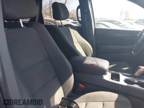 2017 Jeep Grand Cherokee Laredo with VIN 1C4RJFAG5HC793244, listed as a IAAI auction lot 41904575 with 299,722 mi miles. Bid and sale history available at carsss.com. Image 5.