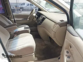 2000 Mazda MPV DX with VIN JM3LW28G2Y0127117, listed as a IAAI auction lot 41896562 with 170,574 mi miles. Bid and sale history available at carsss.com. Image 5.