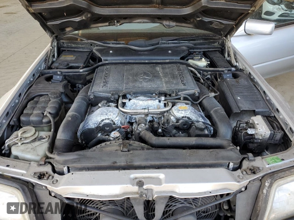 1998 Mercedes-Benz SL 500 z VIN WDBFA67F4WF163002, wystawiony jako Copart lot #61658345 z przebiegiem Nie podano mil oraz Czysty tytuł • Clean title. Historia ofert i sprzedaży dostępna na DreamBid. Obrazek 11.