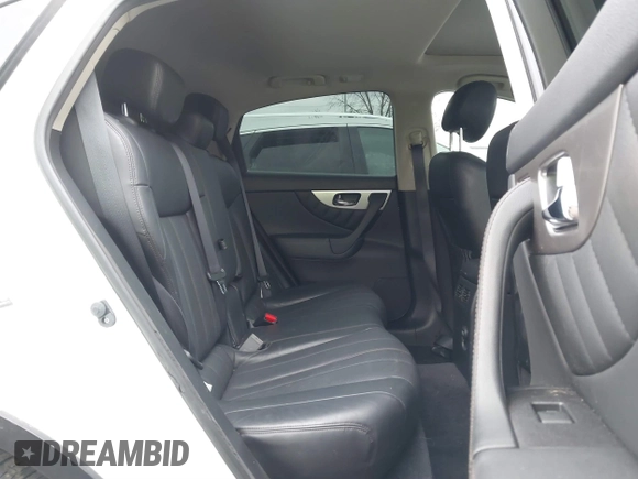 2016 Infiniti QX70 with VIN JN8CS1MW5GM400123, listed as a IAAI auction lot 41719086 with 35,171 mi miles and . Bid and sale history available at DreamBid. Image 8.