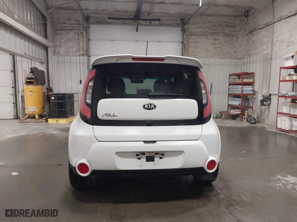 2015 Kia Soul ! with VIN KNDJX3A53F7184832, listed as a IAAI auction lot 42042994 with 72,216 mi miles. Bid and sale history available at carsss.com. Image 17.