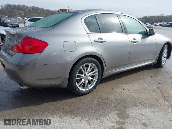 2008 Infiniti G35 Sedan x with VIN JNKBV61F98M260903, listed as a IAAI auction lot 41866181 with 251,557 mi miles. Bid and sale history available at carsss.com. Image 4.