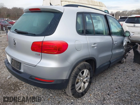 2016 Volkswagen Tiguan SEL with VIN WVGAV7AXXGW534068, listed as a IAAI auction lot 41596440 with 85,022 mi miles and . Bid and sale history available at DreamBid. Image 4.