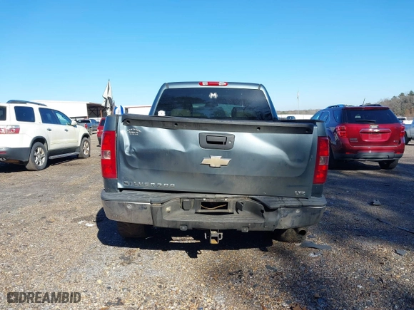 2008 Chevrolet Silverado 1500 LTZ with VIN 3GCEK13Y18G149385, listed as a IAAI auction lot 41223162 with 290,166 mi miles. Bid and sale history available at carsss.com. Image 16.