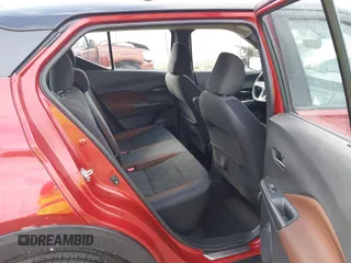 2019 Nissan Kicks SR with VIN 3N1CP5CUXKL500664, listed as a IAAI auction lot 41517100 with 244,247 mi miles. Bid and sale history available at carsss.com. Image 8.