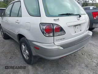 2002 Lexus RX 300 with VIN JTJGF10U520121239, listed as a IAAI auction lot 41927834 with 200,392 mi miles and . Bid and sale history available at DreamBid. Image 6.