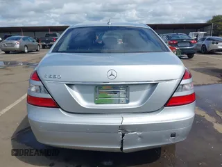 2008 Mercedes-Benz S 550 with VIN WDDNG71X18A153424, listed as a IAAI auction lot 41926237 with 88,869 mi miles and . Bid and sale history available at DreamBid. Image 16.