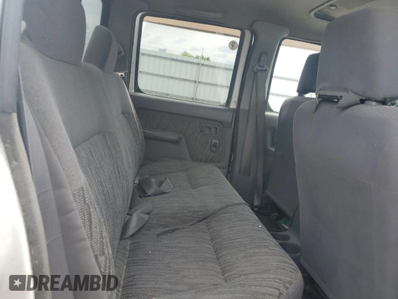 2000 Nissan Frontier XE with VIN 1N6ED27Y6YC334154, listed as a Copart auction lot 54140454 with 330,552 mi miles and Salvage title. Bid and sale history available at DreamBid. Image 10.