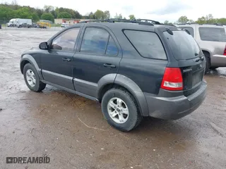2003 Kia Sorento LX with VIN KNDJD733535047202, listed as a IAAI auction lot 42016917 with 130,050 mi miles. Bid and sale history available at carsss.com. Image 3.