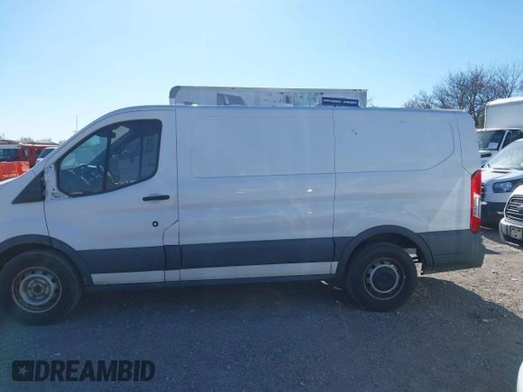 2017 Ford Transit z VIN 1FTYE1YMXHKA45223, wystawiony jako IAAI lot #41790539 z przebiegiem 212 954 mil mil oraz . Historia ofert i sprzedaży dostępna na DreamBid. Obrazek 14.
