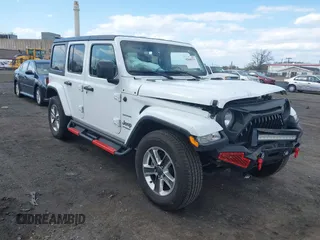2020 Jeep Wrangler Unlimited Sahara с VIN 1C4HJXEN3LW164986, выставлен на аукционе IAAI как лот 42048373 с пробегом 90 326 миль миль и . История ставок и продаж доступна на DreamBid. Изображение 1.