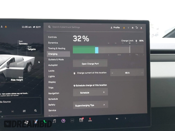 2024 Tesla Cybertruck z VIN 7G2CEHED6RA042416, wystawiony jako IAAI lot #41324245 z przebiegiem 332 mil mil oraz . Historia ofert i sprzedaży dostępna na DreamBid. Obrazek 17.