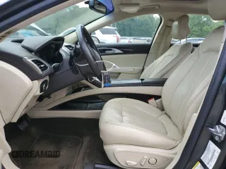 2015 Lincoln MKZ с VIN 3LN6L2JK3FR607012, выставлен на аукционе Copart как лот 60605655 с пробегом 87 347 миль миль и Списание • Salvage title. История ставок и продаж доступна на DreamBid. Изображение 7.