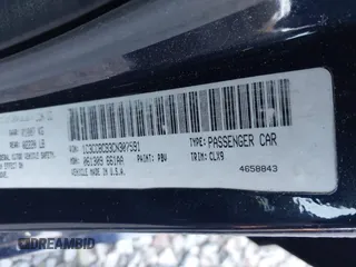2012 Chrysler 200 Limited with VIN 1C3CCBCB3CN307591, listed as a IAAI auction lot 41970488 with 187,246 mi miles. Bid and sale history available at carsss.com. Image 9.
