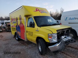 2016 Ford Econoline Commercial z VIN 1FDWE3FL7GDC36478, wystawiony jako Copart lot #86727284 z przebiegiem Nie podano mil oraz Szkoda całkowita • Salvage title. Historia ofert i sprzedaży dostępna na DreamBid. Obrazek 4.