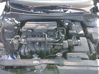 2024 Hyundai Elantra SE with VIN KMHLL4DGXRU729403, listed as a IAAI auction lot 42309484 with 17,252 mi miles and . Bid and sale history available at DreamBid. Image 10.