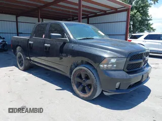 2015 Ram 1500 Express z VIN 1C6RR7KT4FS679319, wystawiony jako IAAI lot #42525397 z przebiegiem 259 757 mil mil oraz . Historia ofert i sprzedaży dostępna na DreamBid. Obrazek 1.