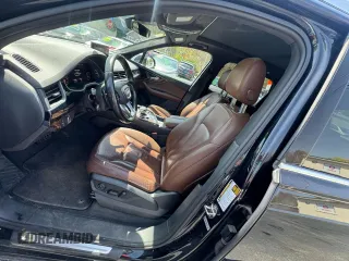 2017 Audi Q7 Premium Plus z VIN WA1LAAF75HD025575, wystawiony jako Copart lot #55443465 z przebiegiem 162 389 mil mil oraz Czysty tytuł • Clean title. Historia ofert i sprzedaży dostępna na DreamBid. Obrazek 10.