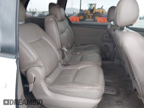 2006 Toyota Sienna CE with VIN 5TDZA23C46S435650, listed as a IAAI auction lot 42053912 with 150,439 mi miles. Bid and sale history available at carsss.com. Image 8.
