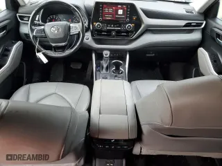 2021 Toyota Highlander XLE with VIN 5TDGZRAH1MS041527, listed as a Copart auction lot 43322245 with 76,996 mi miles and Salvage Title. Bid and sale history available at carsss.com. Image 8.