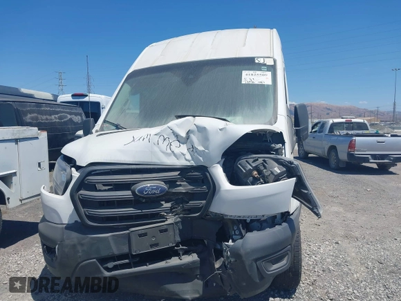 2020 Ford Transit Cargo z VIN 1FTBR1X84LKB78275, wystawiony jako IAAI lot #41825509 z przebiegiem 78 826 mil mil oraz . Historia ofert i sprzedaży dostępna na DreamBid. Obrazek 12.