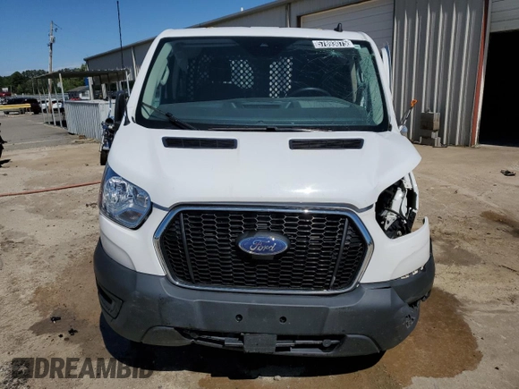 2023 Ford Transit Cargo z VIN 1FTBR1Y86PKB56878, wystawiony jako Copart lot #57893075 z przebiegiem 25 357 mil mil oraz Czysty tytuł • Clean title. Historia ofert i sprzedaży dostępna na DreamBid. Obrazek 5.