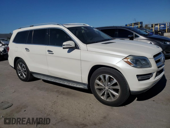 2016 Mercedes-Benz GL with VIN 4JGDF6EE7GA619489, listed as a Copart auction lot 82934234 with 175,575 mi miles and Clean Title. Bid and sale history available at carsss.com. Image 4.