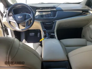 2017 Cadillac XT5 FWD z VIN 1GYKNARS3HZ297366, wystawiony jako Copart lot #53908815 z przebiegiem 95 834 mil mil oraz Szkoda całkowita • Salvage title. Historia ofert i sprzedaży dostępna na DreamBid. Obrazek 8.