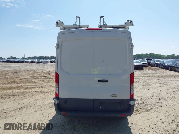 2015 Ford Transit Cargo z VIN 1FTNE2CM6FKA08103, wystawiony jako IAAI lot #42137844 z przebiegiem 224 687 mil mil oraz . Historia ofert i sprzedaży dostępna na DreamBid. Obrazek 16.