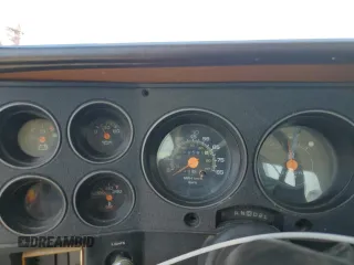 1990 Chevrolet Blazer z VIN 1GNEV18K5LF144221, wystawiony jako Copart lot #52296175 z przebiegiem 114 593 mil mil oraz Szkoda całkowita • Salvage title. Historia ofert i sprzedaży dostępna na DreamBid. Obrazek 9.